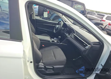 2025 Toyota Camry Le z USA, uszkodzony, nr VIN 4T1DAACK0SU020810